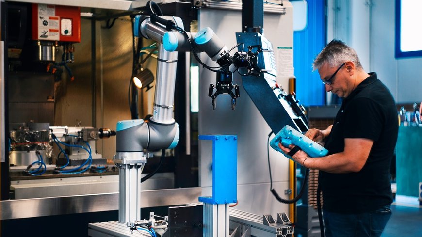 TRÊS VANTAGENS DOS COBOTS PARA A ALIMENTAÇÃO DE MÁQUINAS NA INDÚSTRIA METALMECÂNICA